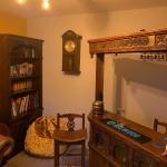 Полилеи от автентични дъбови бъчви с 2 ръчно изработени дървени чашки!