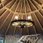 Полилеи от автентични реставрирани колела от каруца!