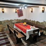 Аплици – стенни лампи от автентични бъчви с ръчно изработени дървени чашки!