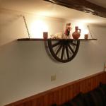 Рафт-лампи от автентични колела от каруца с 3 ръчно изработени дървени чашки!