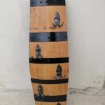 Стенни закачалки масив,изработени от автентични дъбови бъчви с ръчно ковани куки-вертикални!