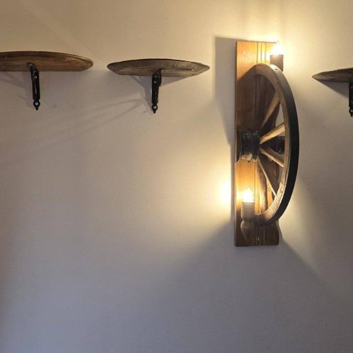 Етажерки-цветарници от дъбов масив(автентични бъчви) с ковано желязо!