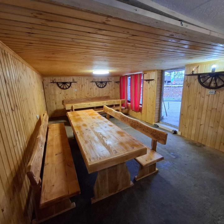 Рафт-лампи от автентични колела от каруца с 3 ръчно изработени дървени чашки!