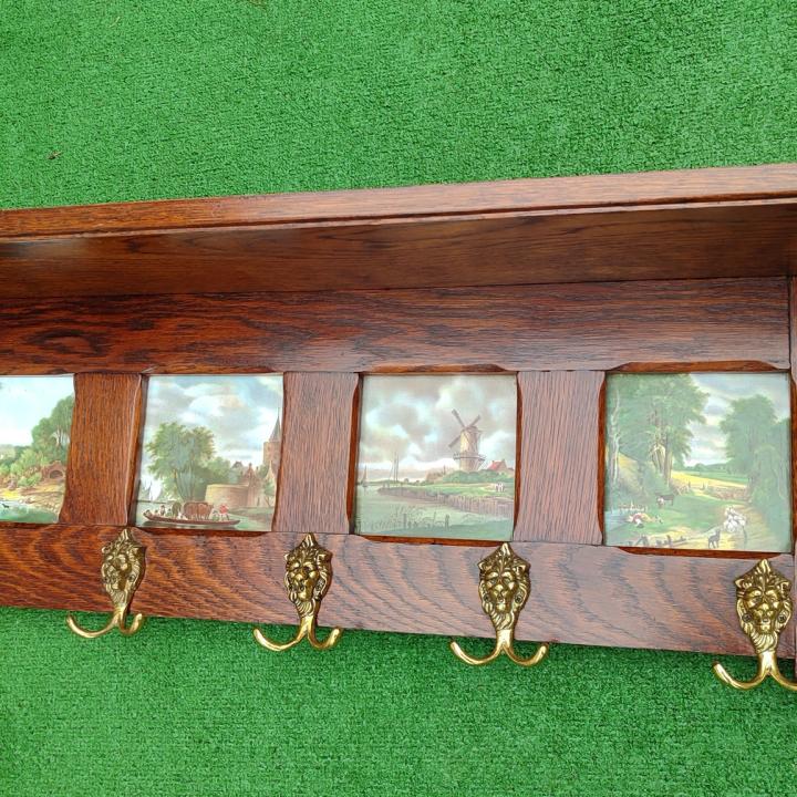 Уникална старинна масивна дъбова закачалка с рафт, двойни окачвачи и порцеланови плочки!