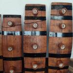 Полилеи от автентични реставрирани дъбови бъчви с 5 ръчно изработени дървени чашки!