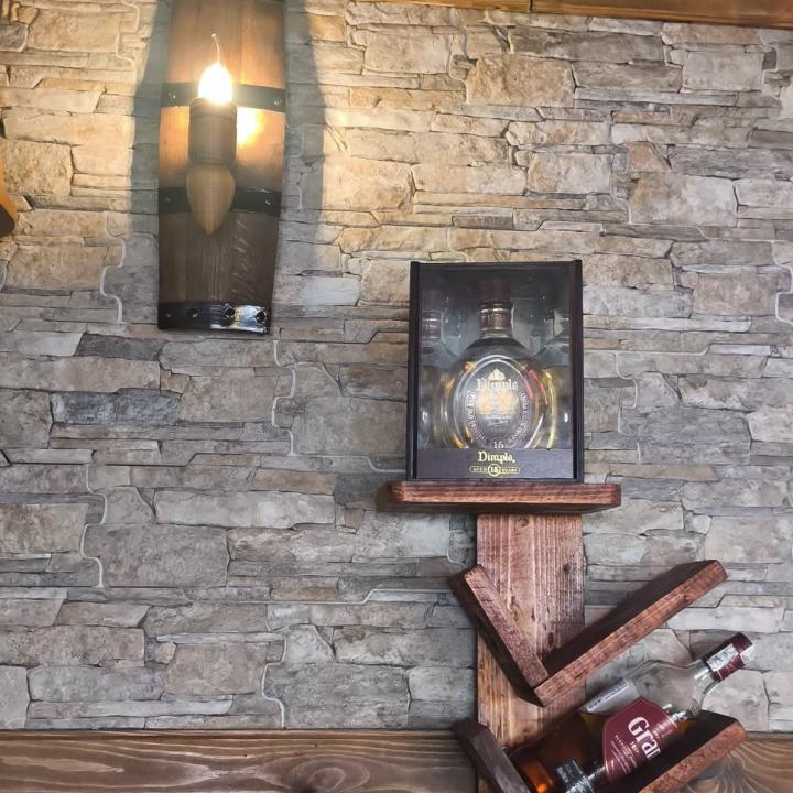 Аплици – стенни лампи от автентични бъчви с ръчно изработени дървени чашки!