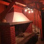 Полилеи от автентични дъбови бъчви с 3  ръчно изработени дървени чашки!